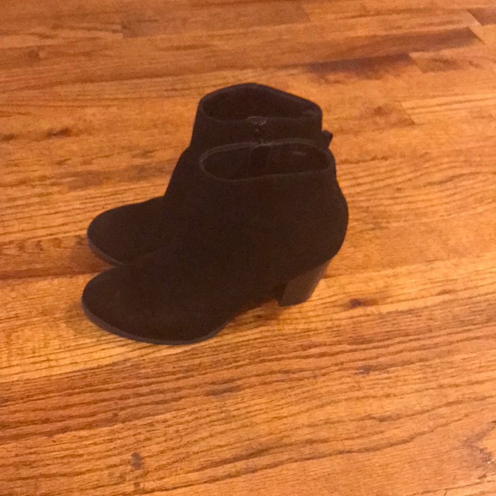 Gap suede heeled booties